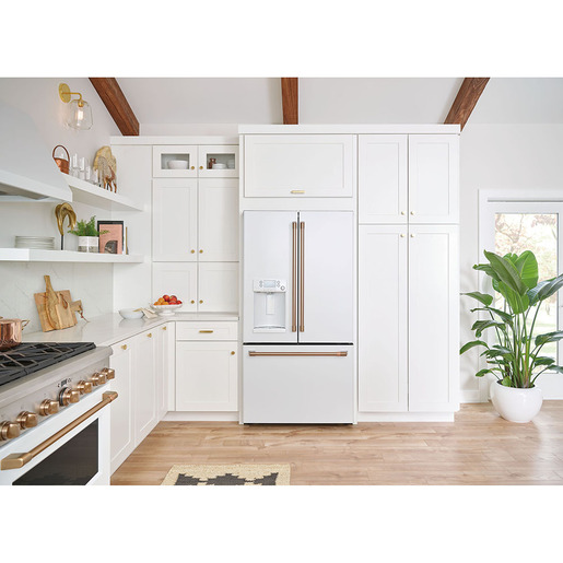 E-REFRIGERATOR-222CUFT-MATTE-WHITE-CYE22TP4MW2-CAFE-LIFESTYLE.jpg