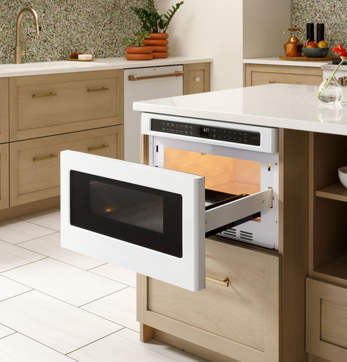 G-CAFÉ-BUILT-IN-MICROWAVE-DRAWER-CWLC12P4RW5-LIFESTYLE3.jpg