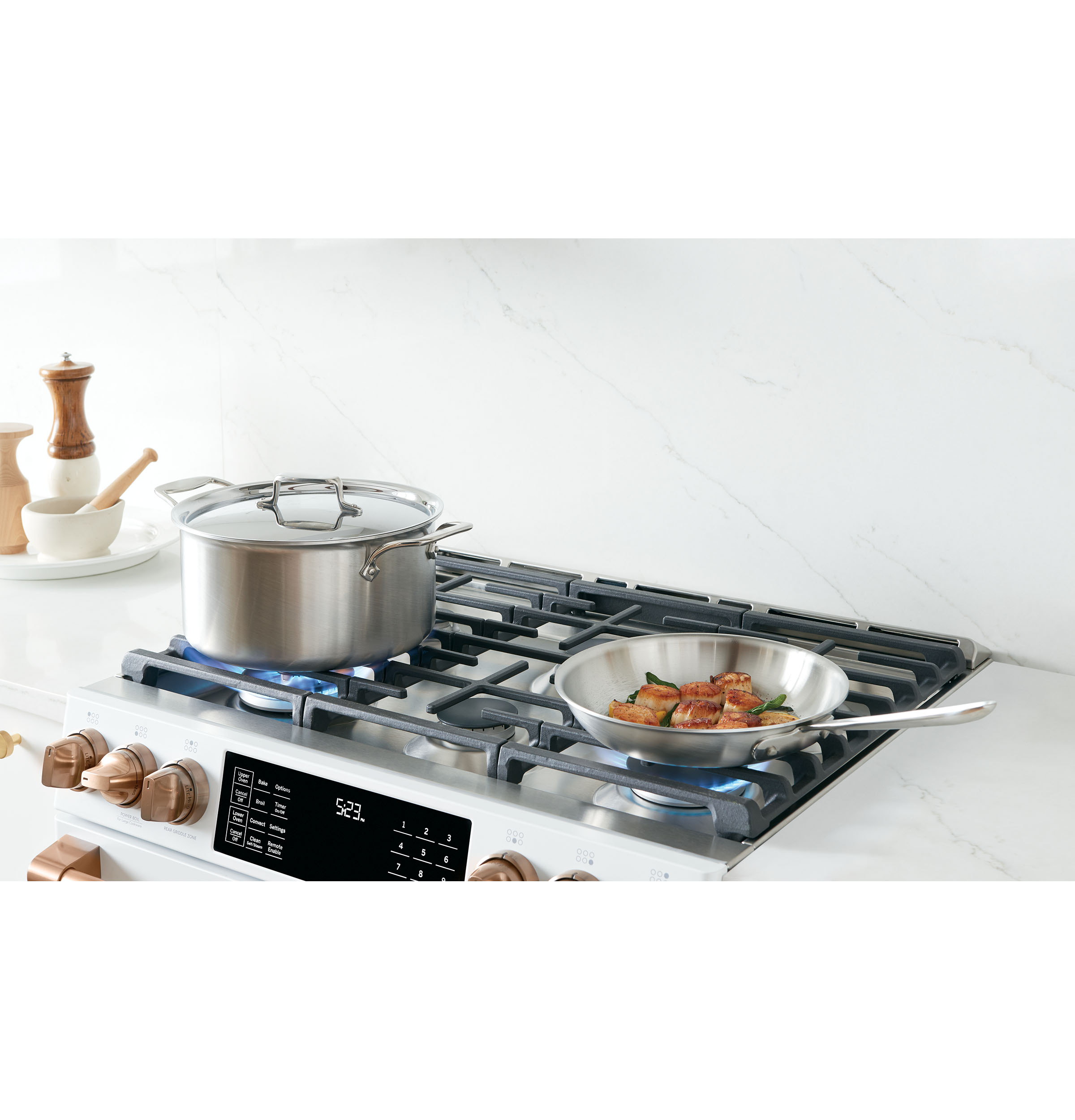 Highlight Mabe Image about Profitez d'un contrôle complet dans la cuisine et ailleurs