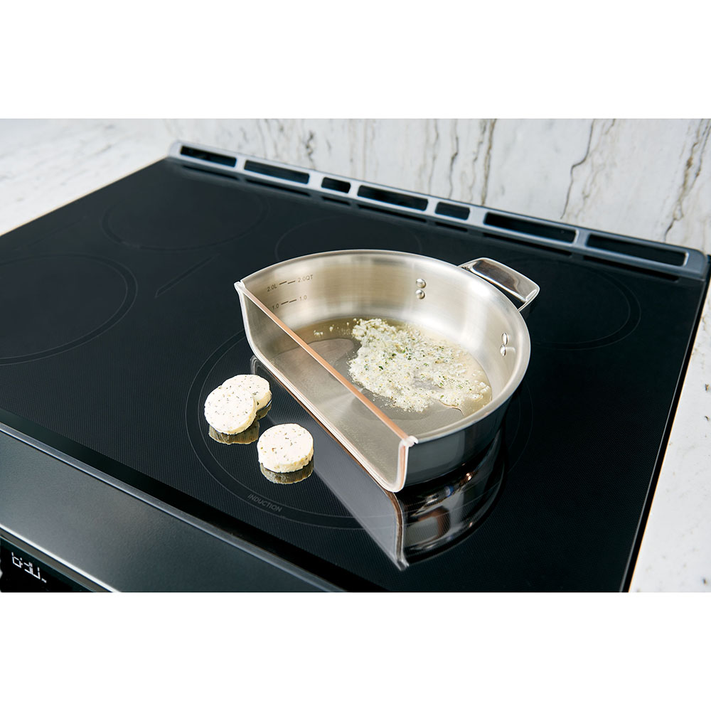 Highlight Mabe Image about Impress guests with a large 3700-watt induction element