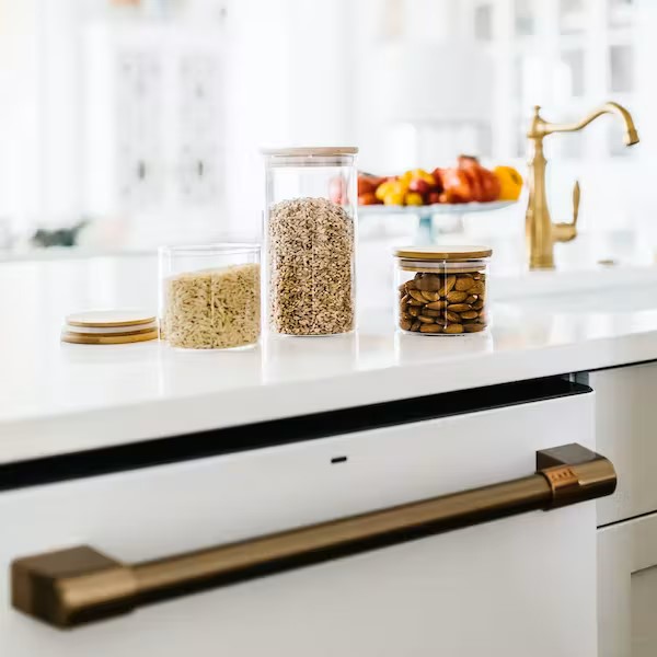 storing bulk foods in glass containers